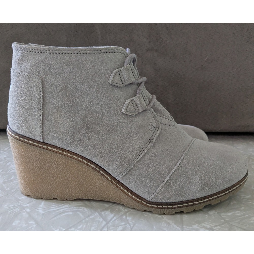 TOMS Desert Wedge Grey Suede Lace Up Ankle Booties Women's Size 8.5